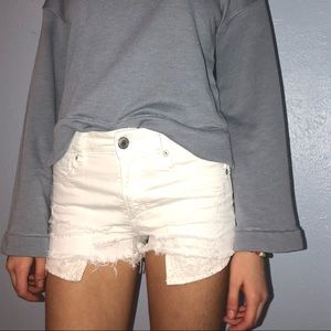 White American Eagle shorts